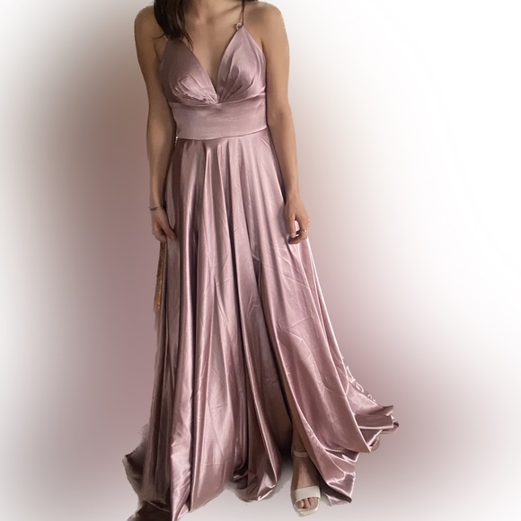 Long Matte Satin V-Neck Lace-Up Gown with pockets sz0-2 - Picture 3 of 3